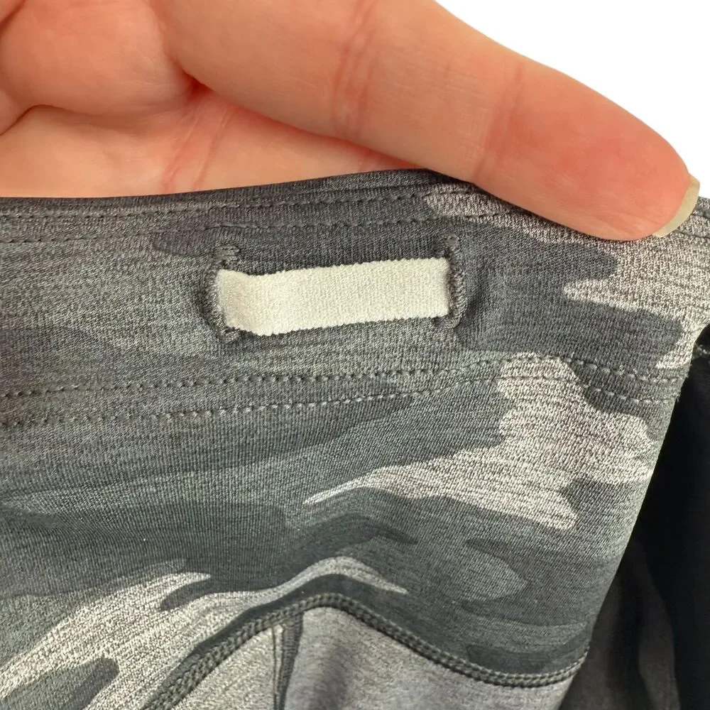 Athleta Camo 7/8 Leggings 1X Gray High Rise Compression Stash Pocket Active NWT - Picture 7 of 16